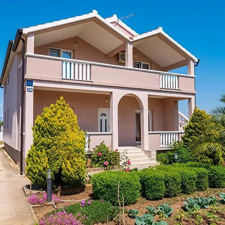דירה Family-friendly With Swimming Pool Nin, Zadar - 18821 *