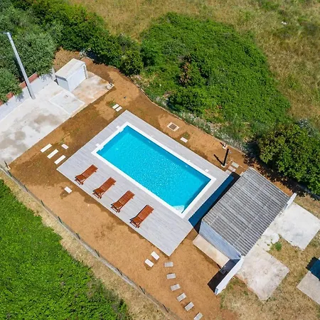 Family-friendly With Swimming Pool Nin, Zadar - 18821 Lejlighed *