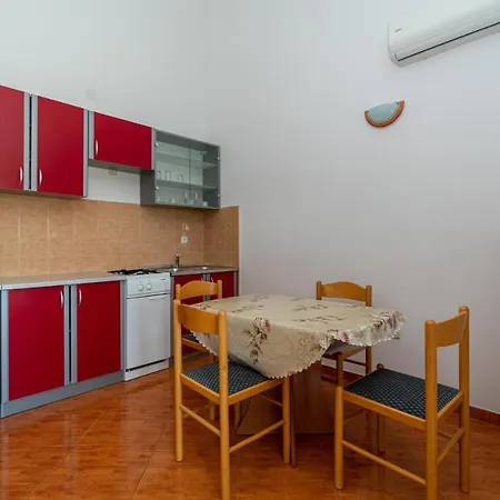 Lejlighed Family-friendly With Swimming Pool Nin, Zadar - 18821 *