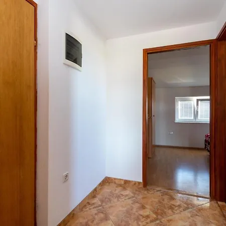 Family Friendly With A Swimming Pool Nin, Zadar - 18821 Apartment Nin