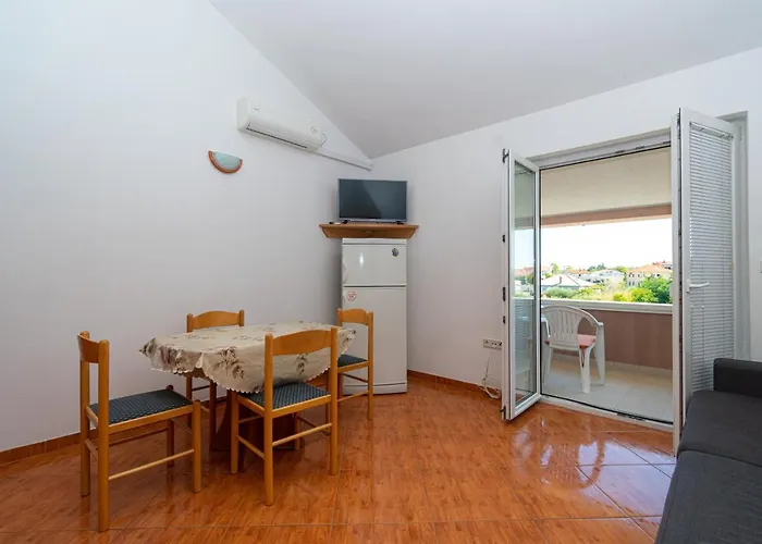Family-friendly With Swimming Pool Nin, Zadar - 18821 Apartment *